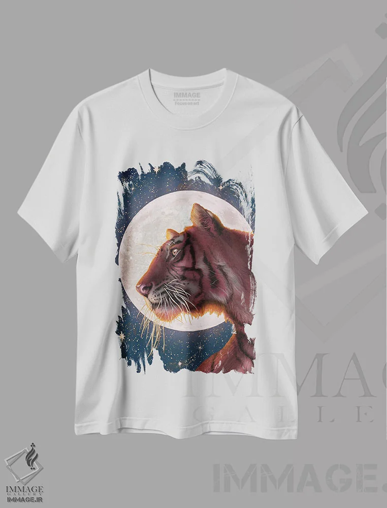 تیشرت سفید طرح دار ماه و ببر، دکور معاصر اثر الا مازور | immage.ir