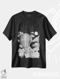تیشرت مشکی طرح دار ماجراجویی در انتظار است، نقاشی و تصویرگری سیاه و سفید اثر الا مازور | فروشگاه ایماژ