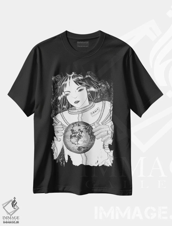 تیشرت مشکی طرح دار آفریننده، نقاشی و تصویرگری سیاه و سفید اثر الا مازور | فروشگاه ایماژ