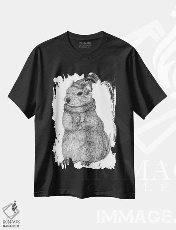 تیشرت مشکی طرح دار سنجابک در روز سرد، نقاشی و تصویرگری سیاه و سفید اثر الا مازور | immage.ir