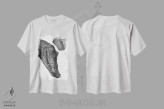 تیشرت سفید طرح دار شاه تمساح ها، نقاشی و تصویرگری سیاه و سفید اثر الا مازور | فروشگاه ایماژ