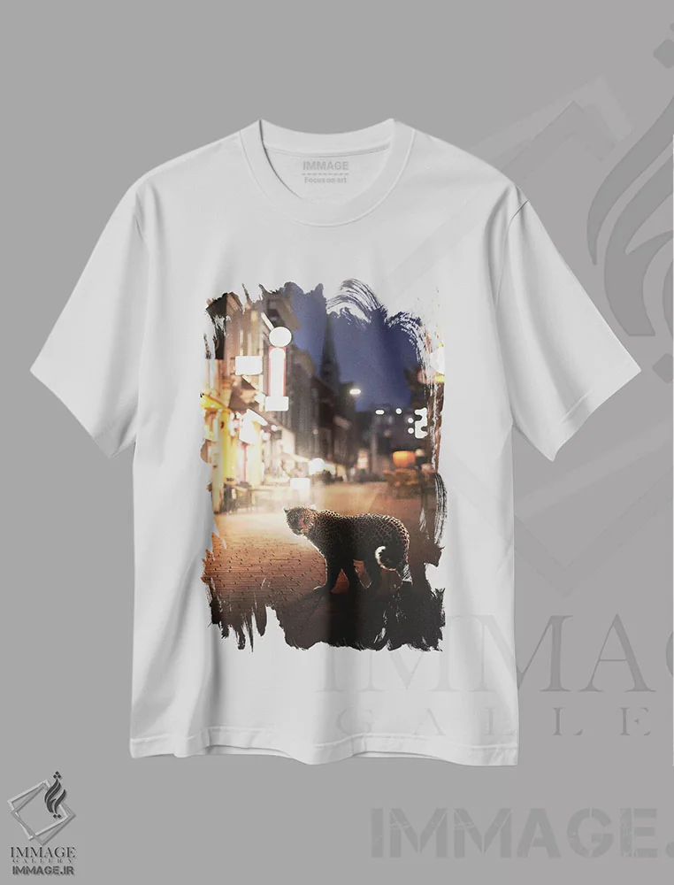 تیشرت سفید طرح دار زندگی شبانه، عکاسی ترکیبی اثر ای ان.پی اس | immage.ir
