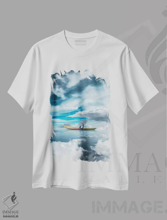 تیشرت سفید طرح دار نزدیک رسیدن، عکاسی ترکیبی اثر ای ان.پی اس | فروشگاه ایماژ