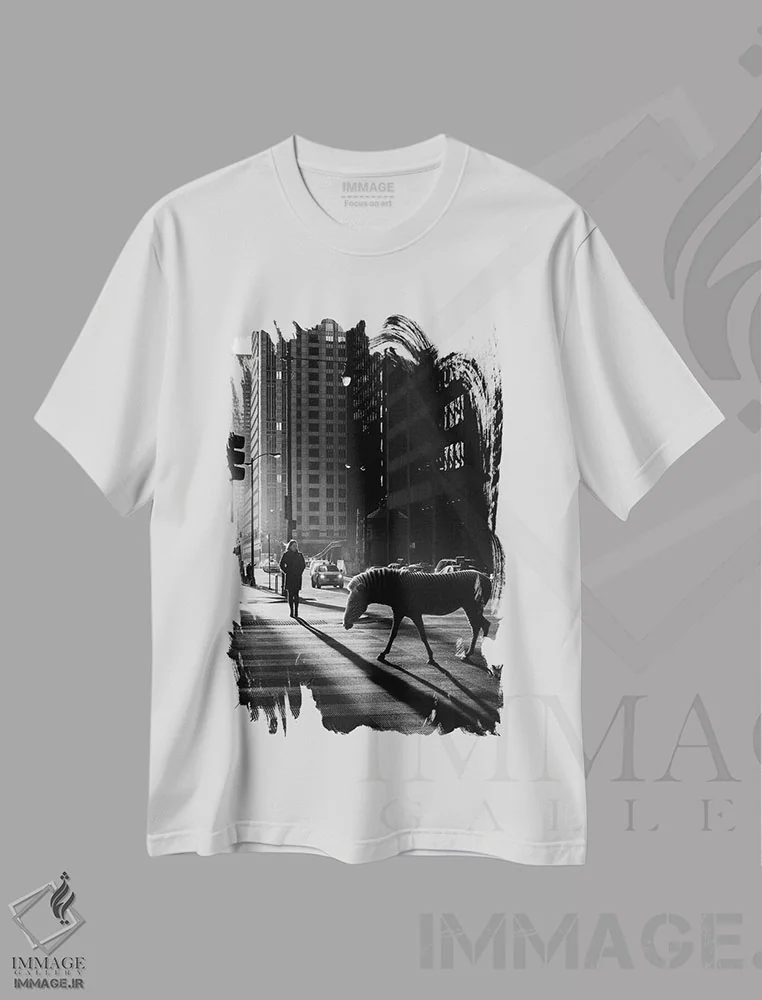 تیشرت سفید طرح دار مبدأ، عکاسی سیاه و سفید اثر ای ان.پی اس | فروشگاه ایماژ