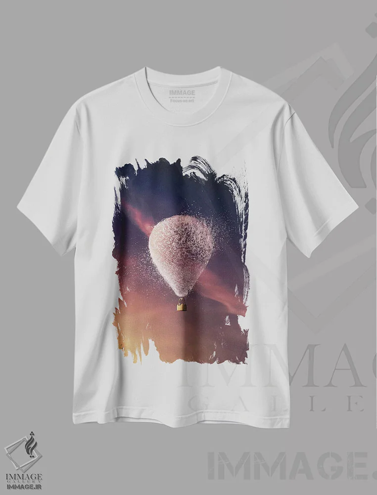 تیشرت سفید طرح دار سفر خوش، عکاسی ترکیبی اثر ای ان.پی اس | immage.ir