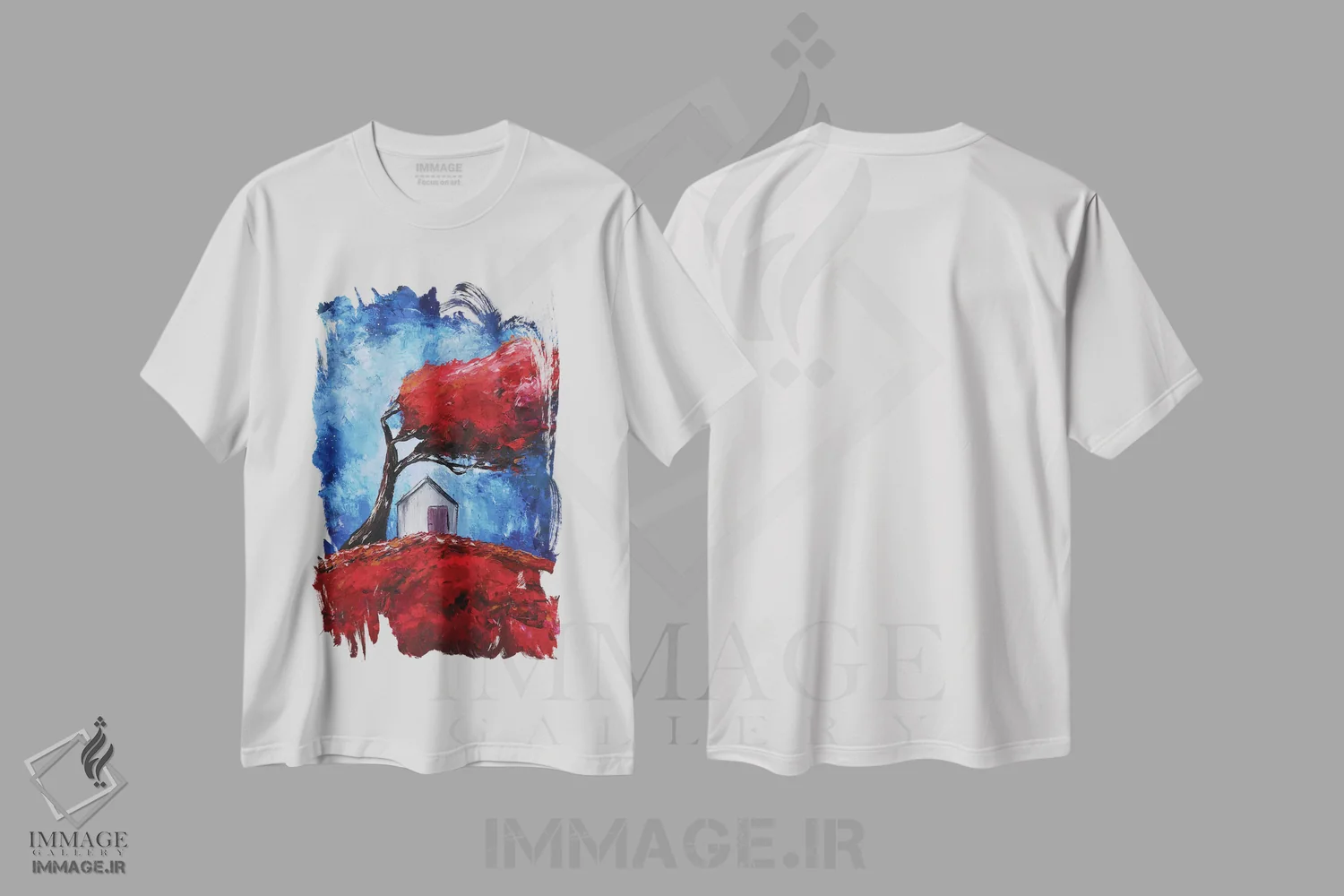 تیشرت سفید طرح دار زیر درخت سرخ، مدیوم اثر اوگنیا اسمیرنوا | immage.ir