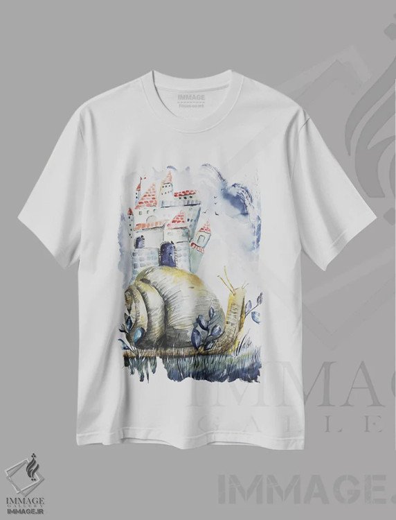 تیشرت سفید طرح دار حلزون، مدیوم اثر اوگنیا اسمیرنوا | immage.ir