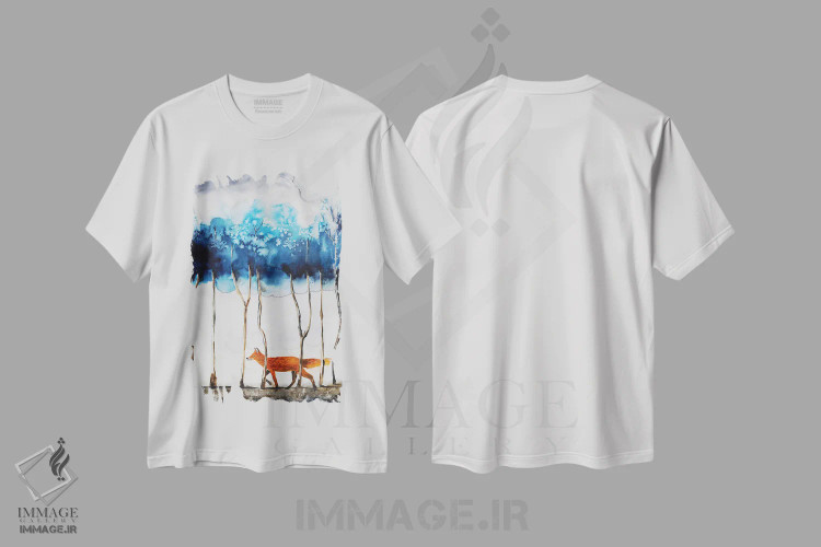 تیشرت سفید طرح دار در جنگل آبی، مدیوم اثر اوگنیا اسمیرنوا | فروشگاه ایماژ