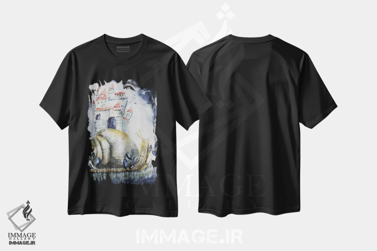 تیشرت مشکی طرح دار حلزون، مدیوم اثر اوگنیا اسمیرنوا | فروشگاه ایماژ