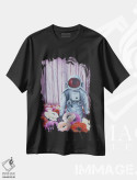 تیشرت مشکی طرح دار فضانورد، مدیوم اثر اوگنیا اسمیرنوا | فروشگاه ایماژ