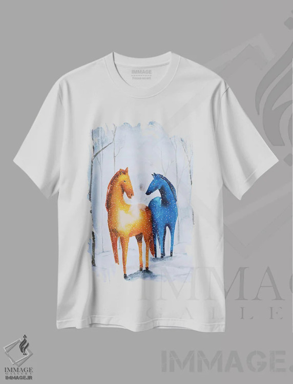 تیشرت سفید طرح دار در جنگل زمستانی، مدیوم اثر اوگنیا اسمیرنوا | فروشگاه ایماژ