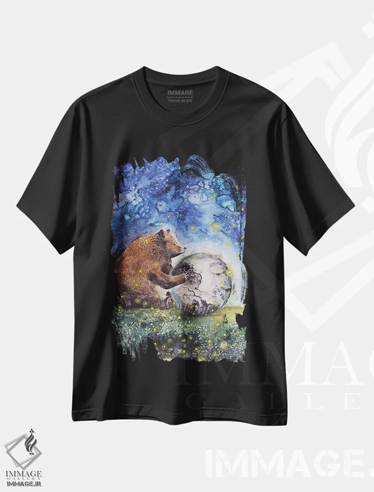 تیشرت مشکی طرح دار خرس با ماه، تزئینی اثر اوگنیا اسمیرنوا | immage.ir