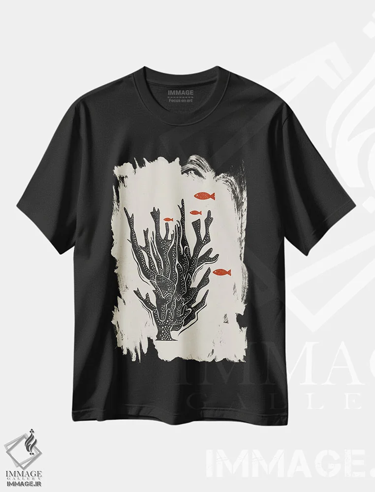 تیشرت مشکی طرح دار مرجان، دکور ساحلی اثر اوگنیا اسمیرنوا | immage.ir