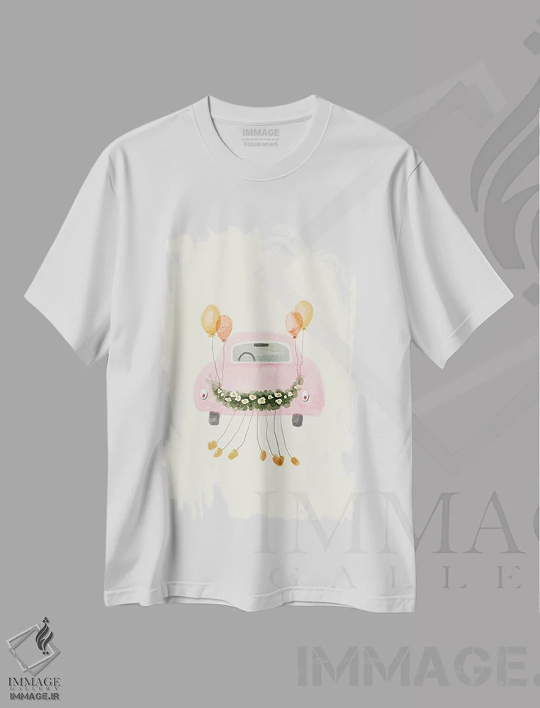 تیشرت سفید طرح دار تازه ازدواج کرده اند، مدیوم اثر اوگنیا اسمیرنوا | immage.ir
