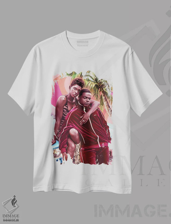 تیشرت سفید طرح دار ملکه و اسلیم، هنر آمریکایی آفریقایی تبار اثر ابن نواکپانی | فروشگاه ایماژ