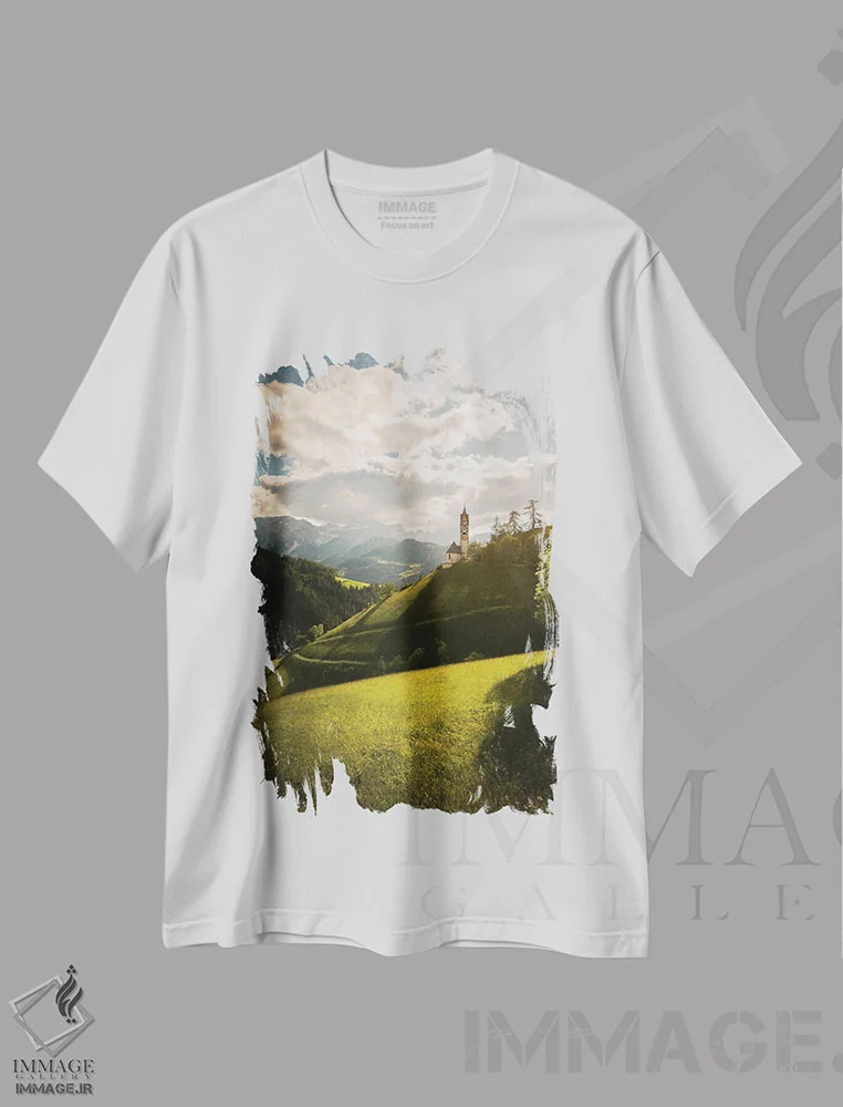 تیشرت سفید طرح دار کلیسای سانتا باربارا، مدیوم اثر انزو رومانو | immage.ir