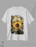 تیشرت سفید طرح دار گل های آفتابگردان II، مدیوم اثر انزو رومانو | immage.ir