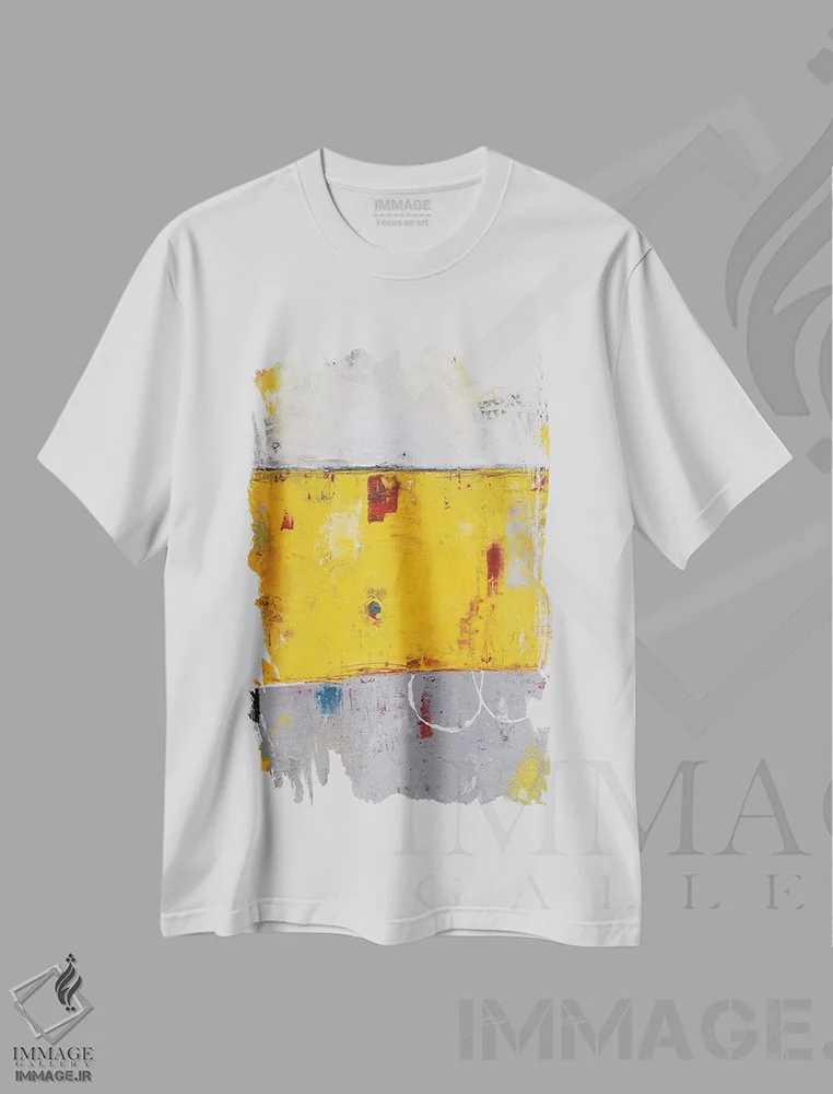 تیشرت سفید طرح دار باجه تماس اثر ارین اشلی | immage.ir