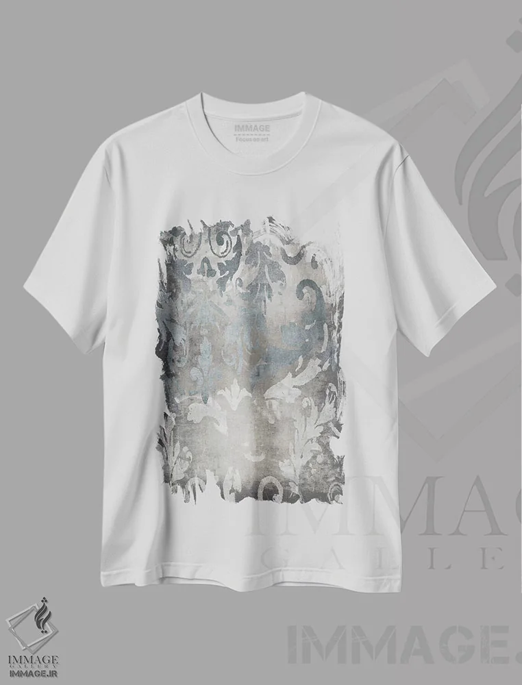 تیشرت سفید طرح دار نقش دمسک نقره ای ۱، آبستره اثر الی رابرتز | immage.ir