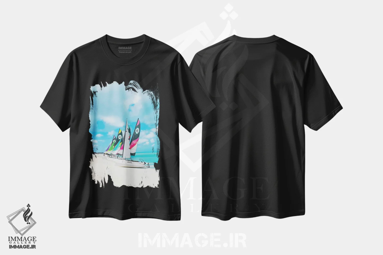 تیشرت مشکی طرح دار قایق های رنگارنگ، دکور ساحلی اثر ارین سامر | فروشگاه ایماژ