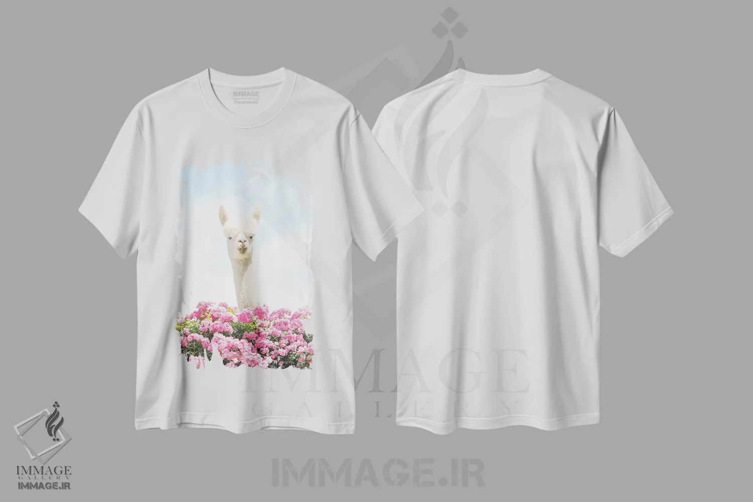 تیشرت سفید طرح دار در زدم برای سلام دادن، عکاسی ترکیبی اثر ارین سامر | فروشگاه ایماژ