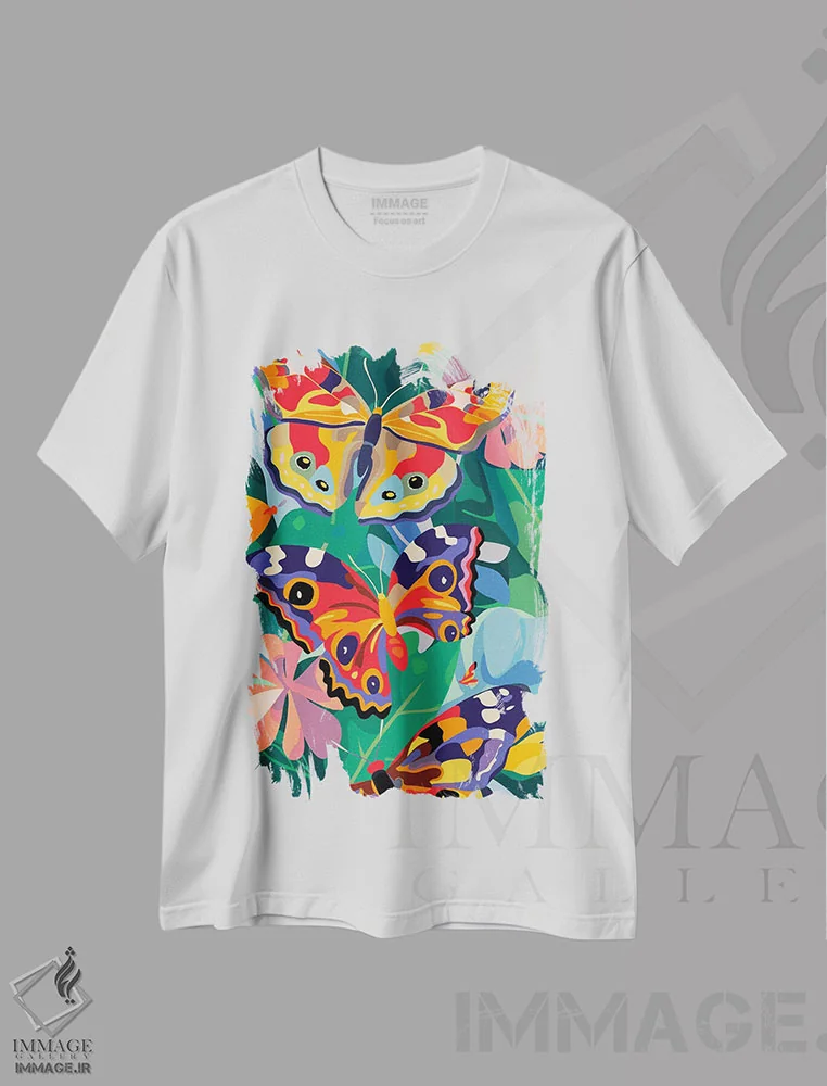 تیشرت سفید طرح دار پروانه های شاداب، تزئینی اثر ادسون راموس | immage.ir