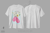 تیشرت سفید طرح دار قدرت گل، تزئینی اثر ادسون راموس | immage.ir