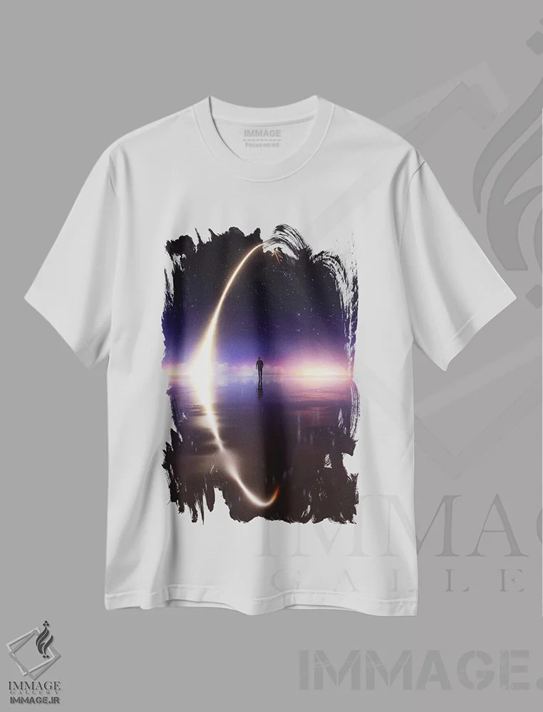 تیشرت سفید طرح دار خلیج موشکی، عکاسی ترکیبی اثر اوگنی سولویف | immage.ir