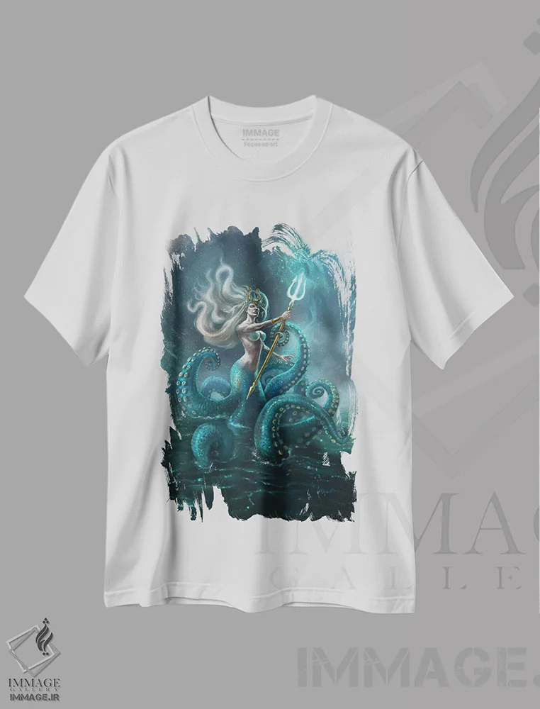 تیشرت سفید طرح دار ملکهٔ دریاها، هنر دیجیتال اثر آناستازیا اِوگرافوا | immage.ir