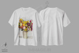 تیشرت سفید طرح دار دسته گل، مدیوم اثر اوگنیا مکانوا | immage.ir