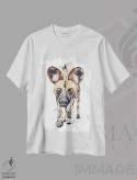 تیشرت سفید طرح دار سگ وحشی آفریقایی: چه خبر پختنیه؟، دکور معاصر اثر ادز واترکالرز | فروشگاه ایماژ