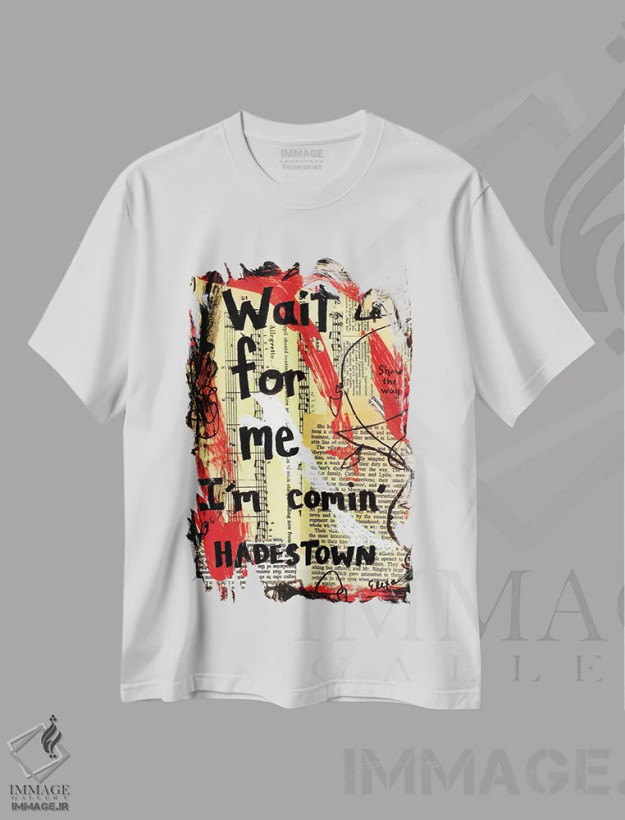 تیشرت سفید طرح دار منتظرم باش، مدیوم اثر الکسا بانکرافت | فروشگاه ایماژ