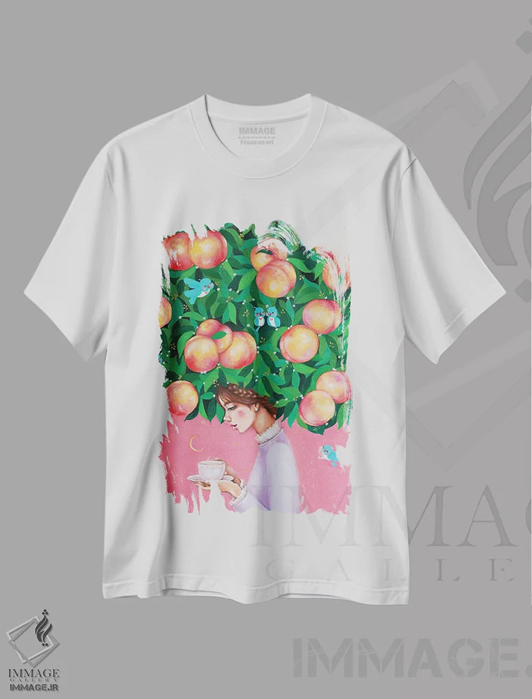 تیشرت سفید طرح دار زمان چای هلو، مدیوم اثر یوری کیم | فروشگاه ایماژ