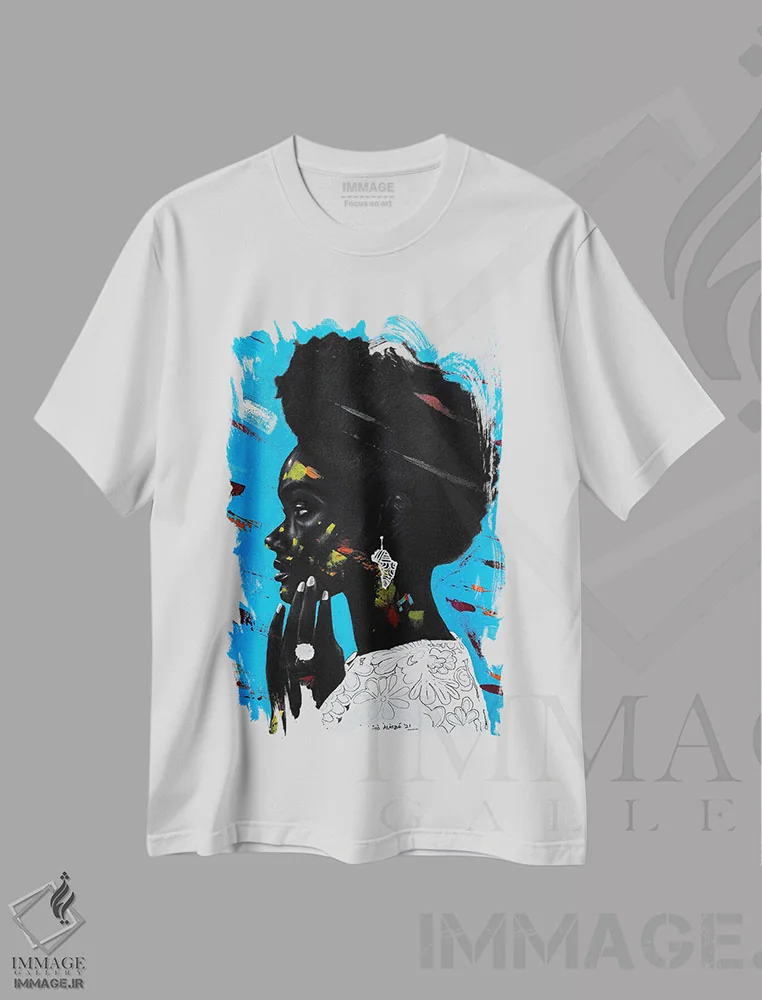 تیشرت سفید طرح دار احساسات انتزاعی، هنر آمریکایی آفریقایی تبار اثر اییتایو الاگبه | فروشگاه ایماژ