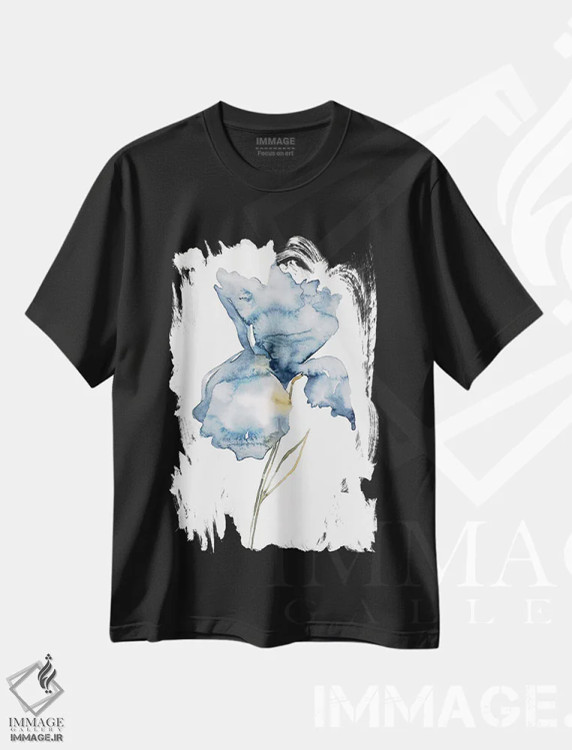 تیشرت مشکی طرح دار زنبق شمارهٔ ۱۸۱، هنر فاخر معاصر اثر الیزابت بکر | immage.ir