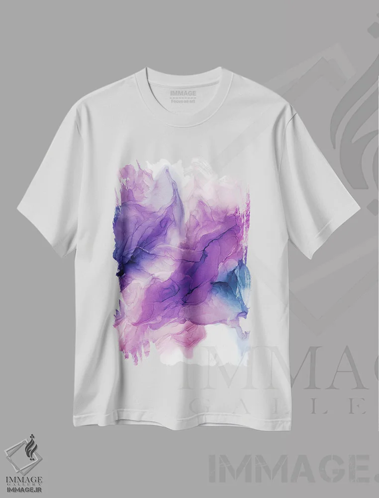 تیشرت سفید طرح دار قدرت بنفش ۱ اثر الیزابت کارلسن | immage.ir
