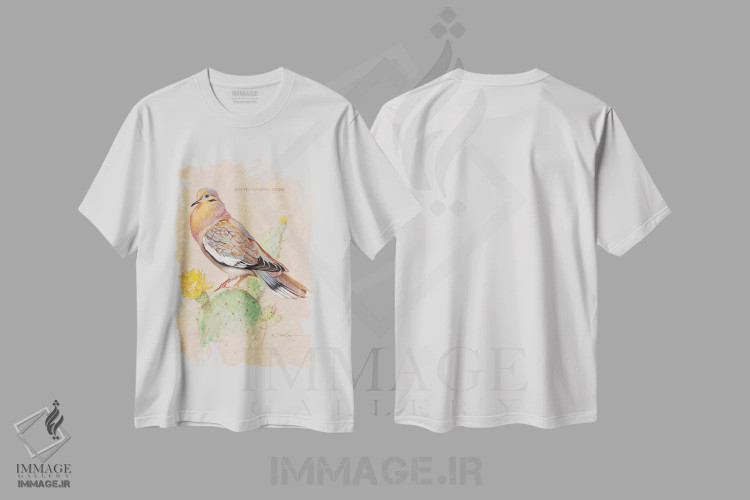 تیشرت سفید طرح دار قمری سفیدبال روی کاکتوس، تزئینی اثر ازرا تاکر | immage.ir