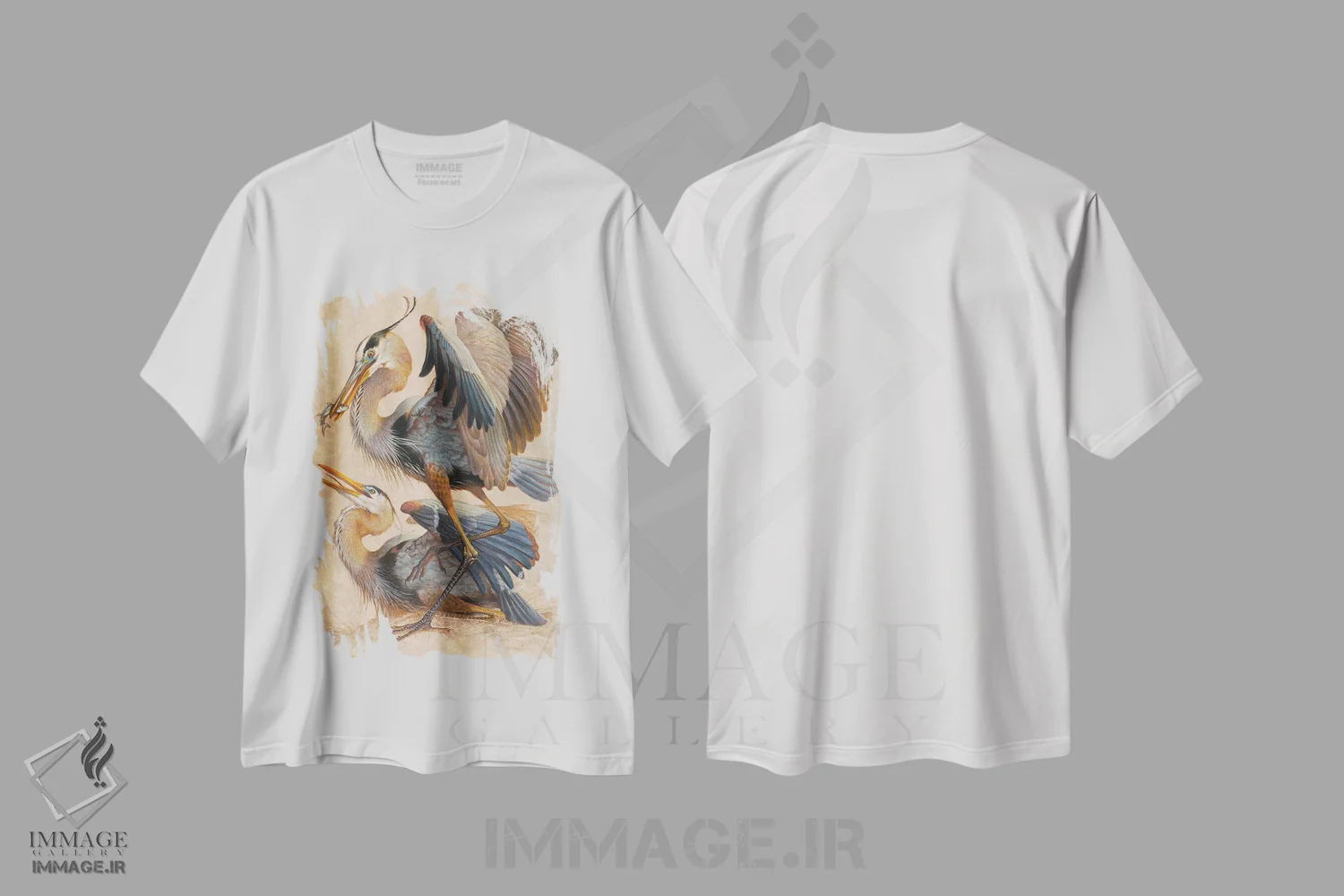 تیشرت سفید طرح دار حواصیل های آبی بزرگ، دکور ساحلی اثر ازرا تاکر | فروشگاه ایماژ