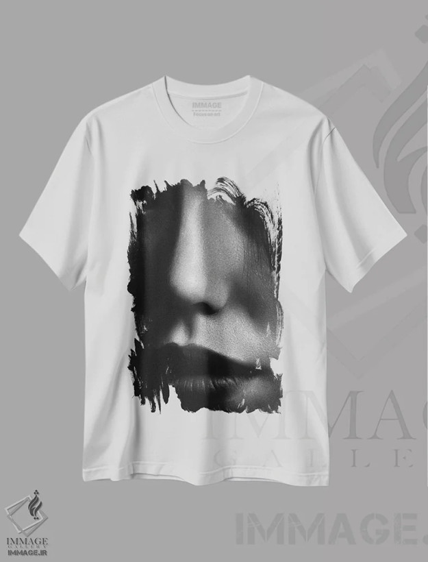 تیشرت سفید طرح دار چهره ۲، عکاسی سیاه و سفید اثر دیزاین فابریکن | فروشگاه ایماژ