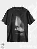 تیشرت مشکی طرح دار چهره ۲، عکاسی سیاه و سفید اثر دیزاین فابریکن | immage.ir