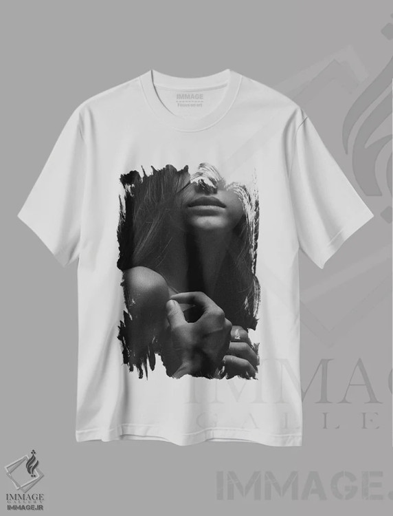 تیشرت سفید طرح دار عشق من، عکاسی سیاه و سفید اثر دیزاین فابریکن | فروشگاه ایماژ