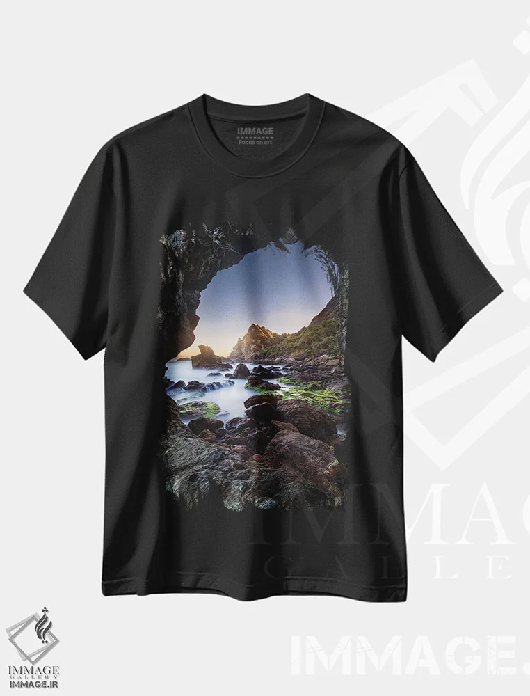 تیشرت مشکی طرح دار قاب شده، مدیوم اثر فابیو آنتنور | فروشگاه ایماژ