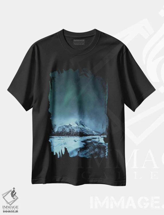 تیشرت مشکی طرح دار سه قله، مدیوم اثر فابیو آنتنور | immage.ir