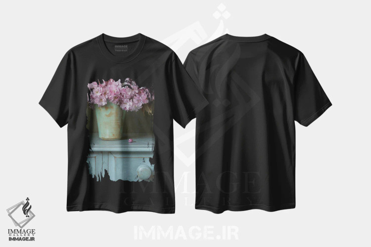 تیشرت مشکی طرح دار طبیعت بی جان شکوفه و غنچه گیلاس، مدیوم اثر آلیسون فنل | immage.ir