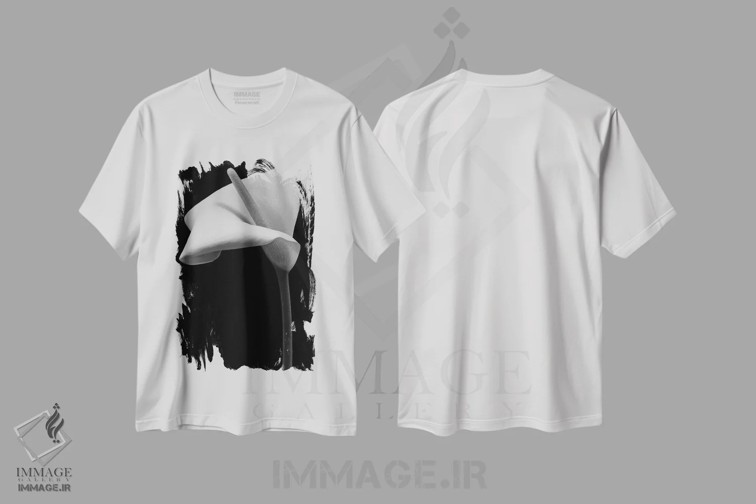 تیشرت سفید طرح دار گل زنبق آرم، عکاسی سیاه و سفید اثر آلیسون فنل | immage.ir