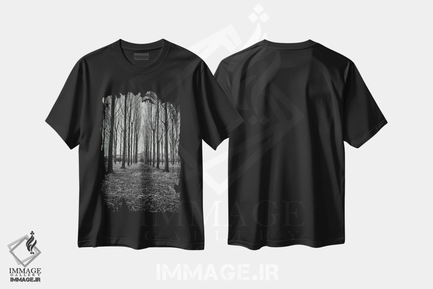 تیشرت مشکی طرح دار درختان بلند زمستانی، عکاسی سیاه و سفید اثر آلیسون فنل | immage.ir