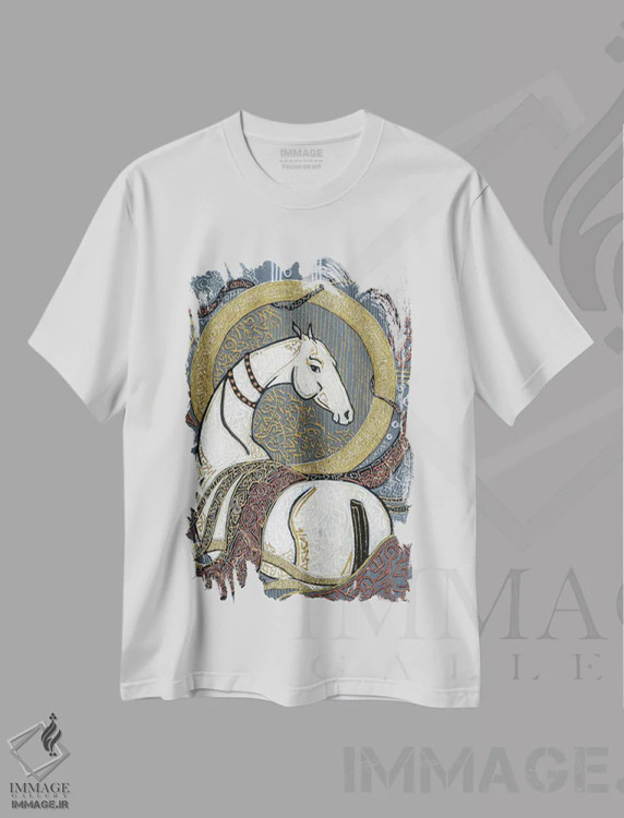 تیشرت سفید طرح دار یک اسب سفید آسمانی، دکوراسیون جایگزین اثر فافا کورولوا | immage.ir
