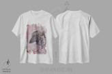تیشرت سفید طرح دار کَسی، دست نقاشی و طراحی دستی اثر فافا کورولوا | immage.ir
