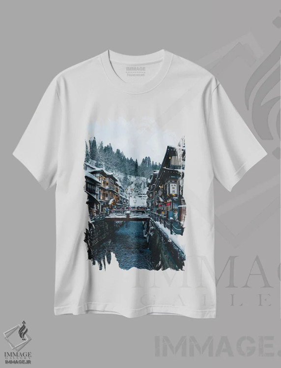 تیشرت سفید طرح دار زمستان در ژاپن سه، مدیوم اثر فابیان فورتمن | immage.ir