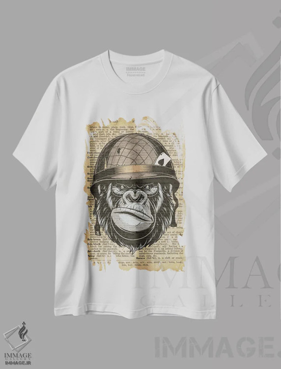 تیشرت سفید طرح دار غرش گوریل روی کاغذ دیکشنر قدیمی، دکوراسیون جایگزین اثر فیشرکرافت | فروشگاه ایماژ